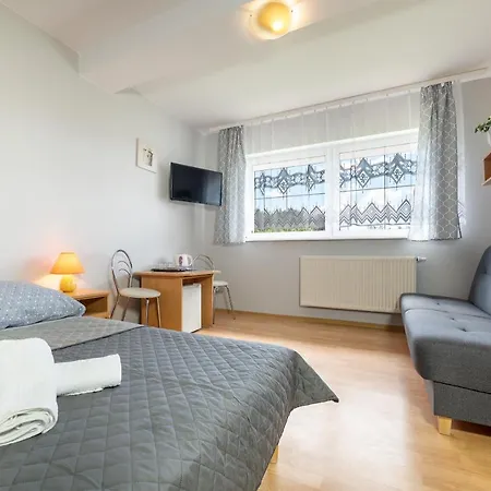 D.w. Krystyna Habitación en casa particular Dębki